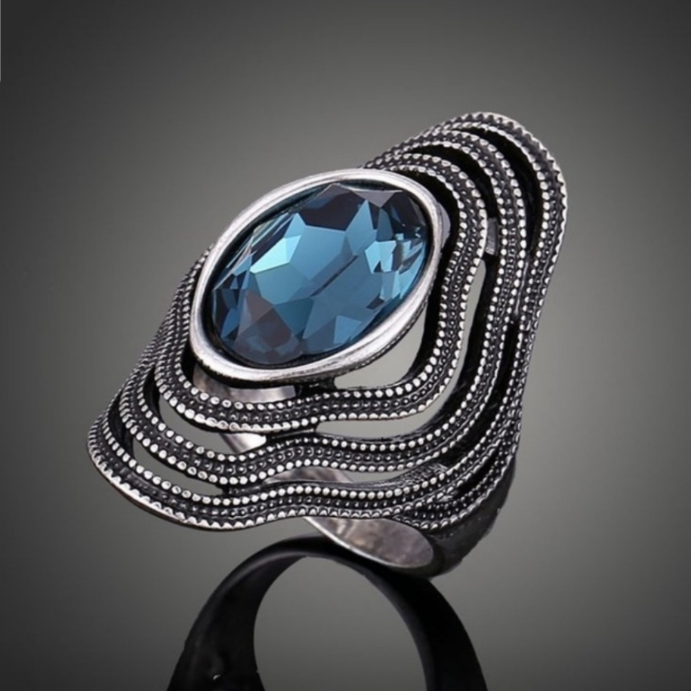 💥Sapphire Vintage Style Oval Statement Ring - Picture 2 of 3